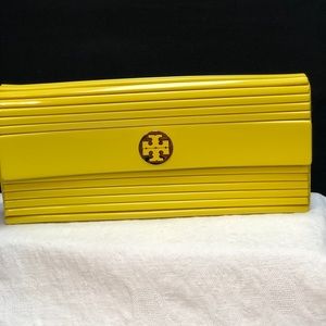 Tory Burch Rayna Resin Clutch